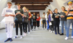 Theater-AG probt für den